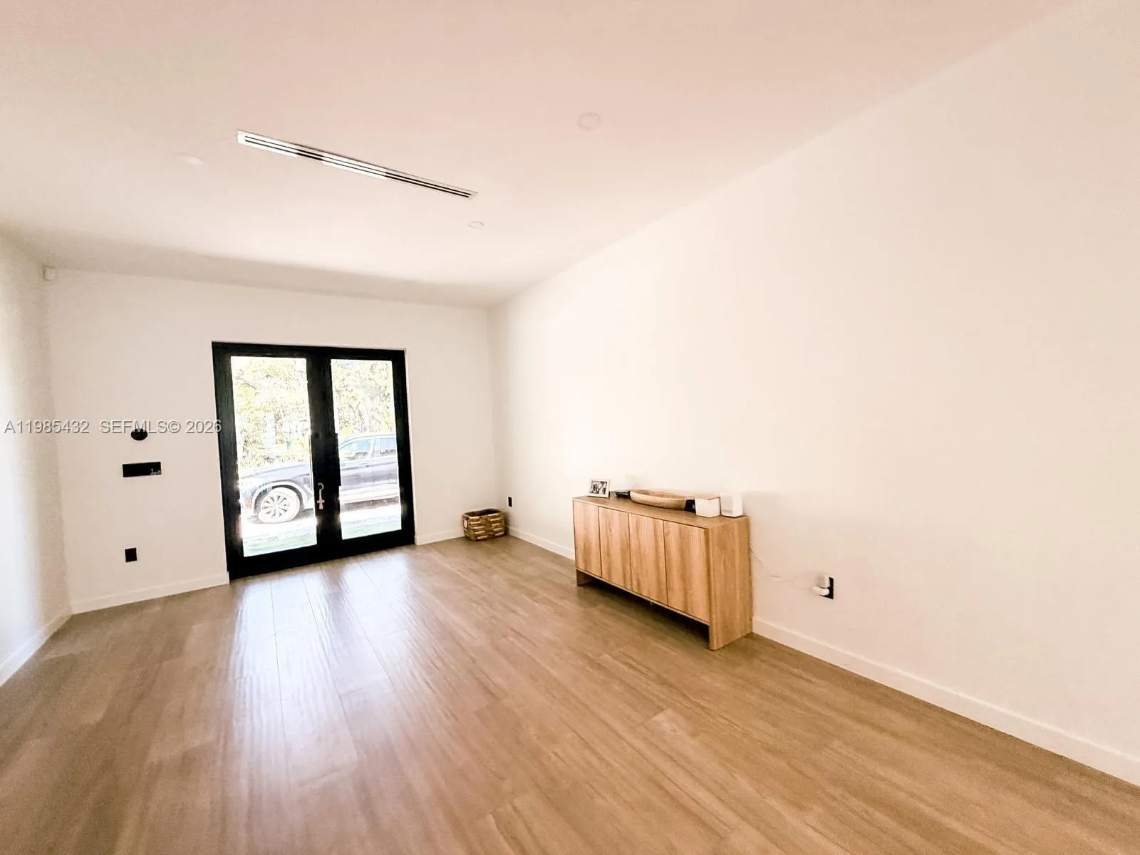 6200 SW 57th Dr, South Miami FL 33143