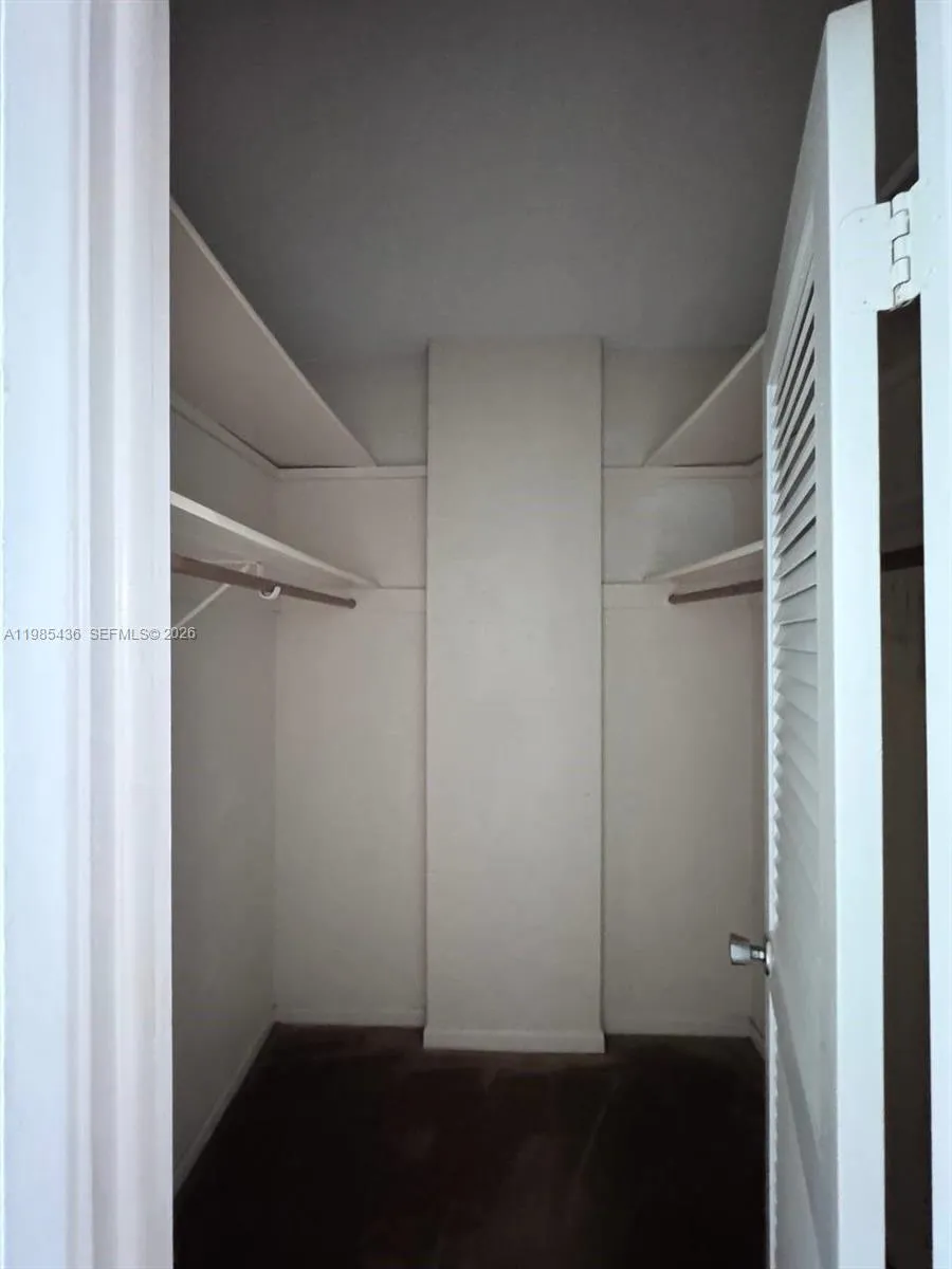 19380 Collins Ave # 910, Sunny Isles Beach FL 33160