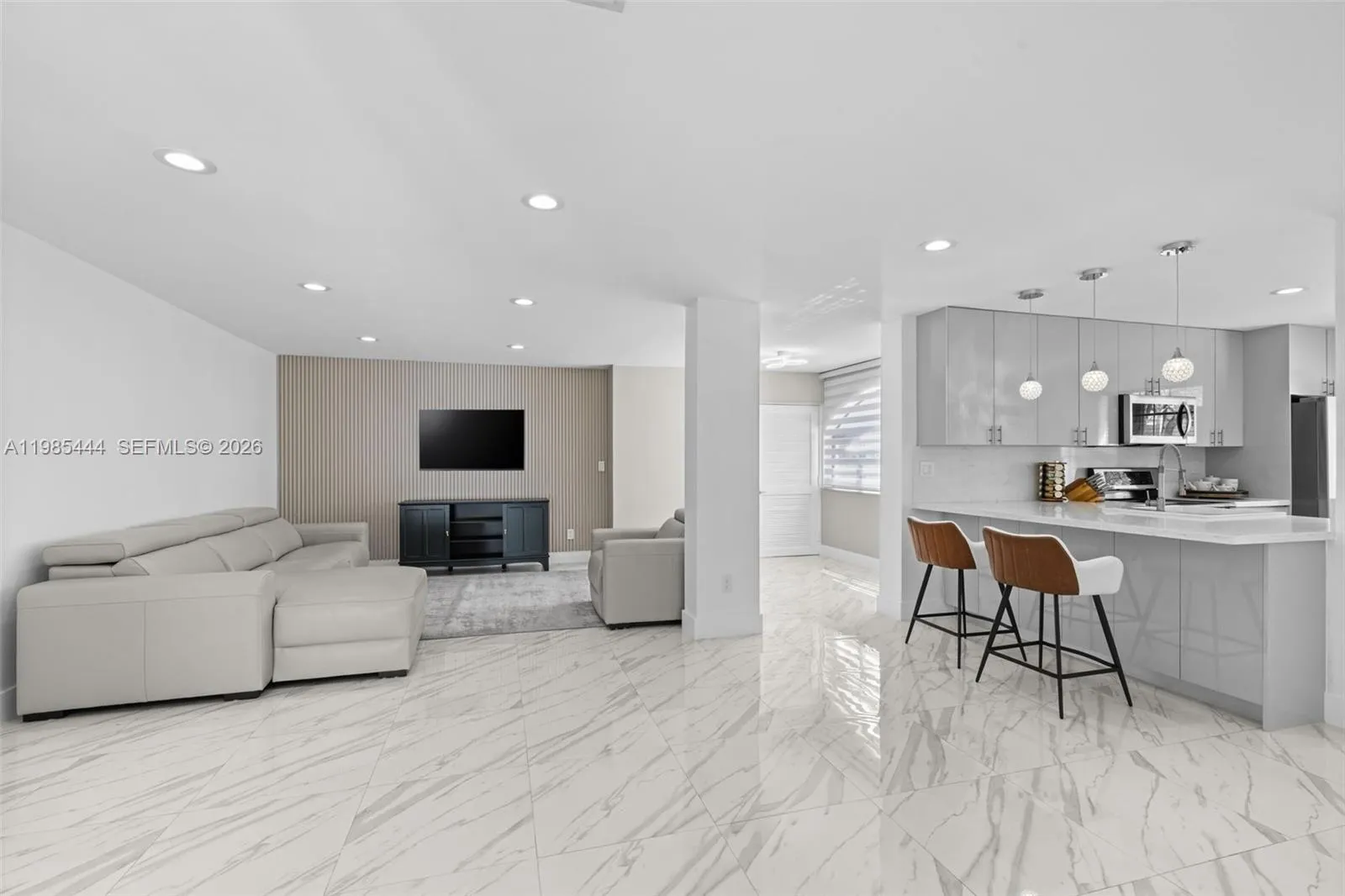 3549 Magellan Cir # 418, Aventura FL 33180