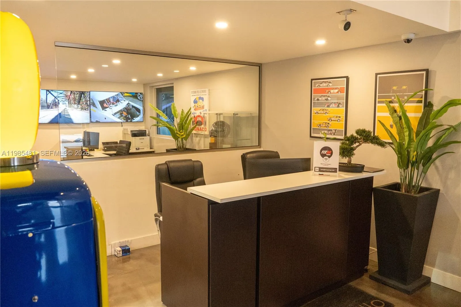 5836 Rodman St, Hollywood FL 33023