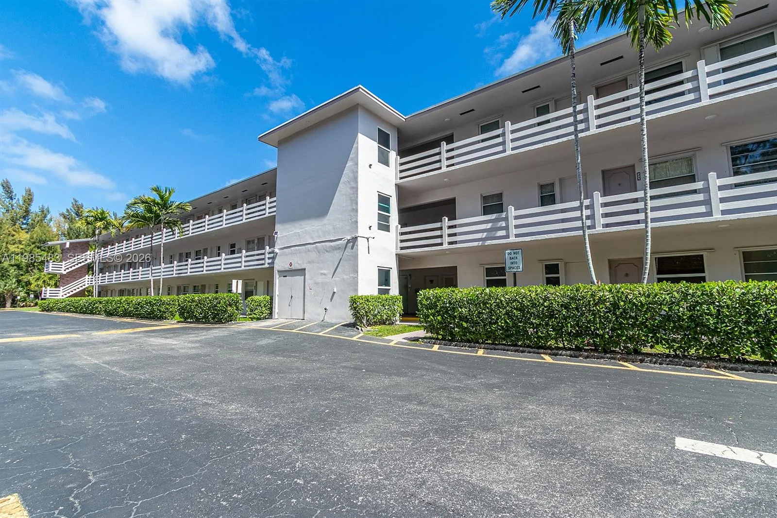 700 Layne Blvd # 118, Hallandale Beach FL 33009