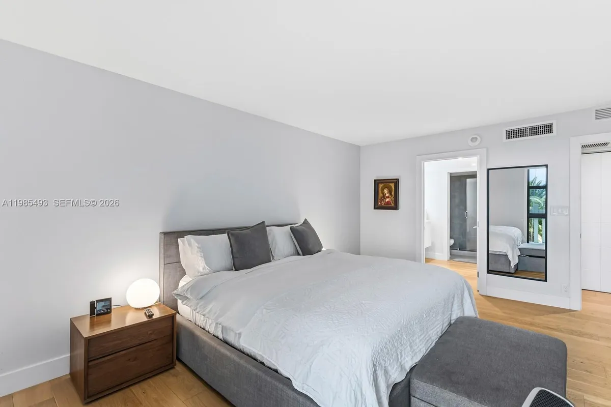 1111 Crandon Blvd # A405, Key Biscayne FL 33149