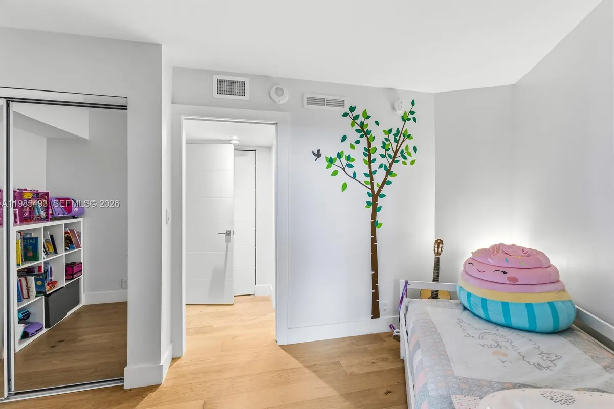 1111 Crandon Blvd # A405, Key Biscayne FL 33149