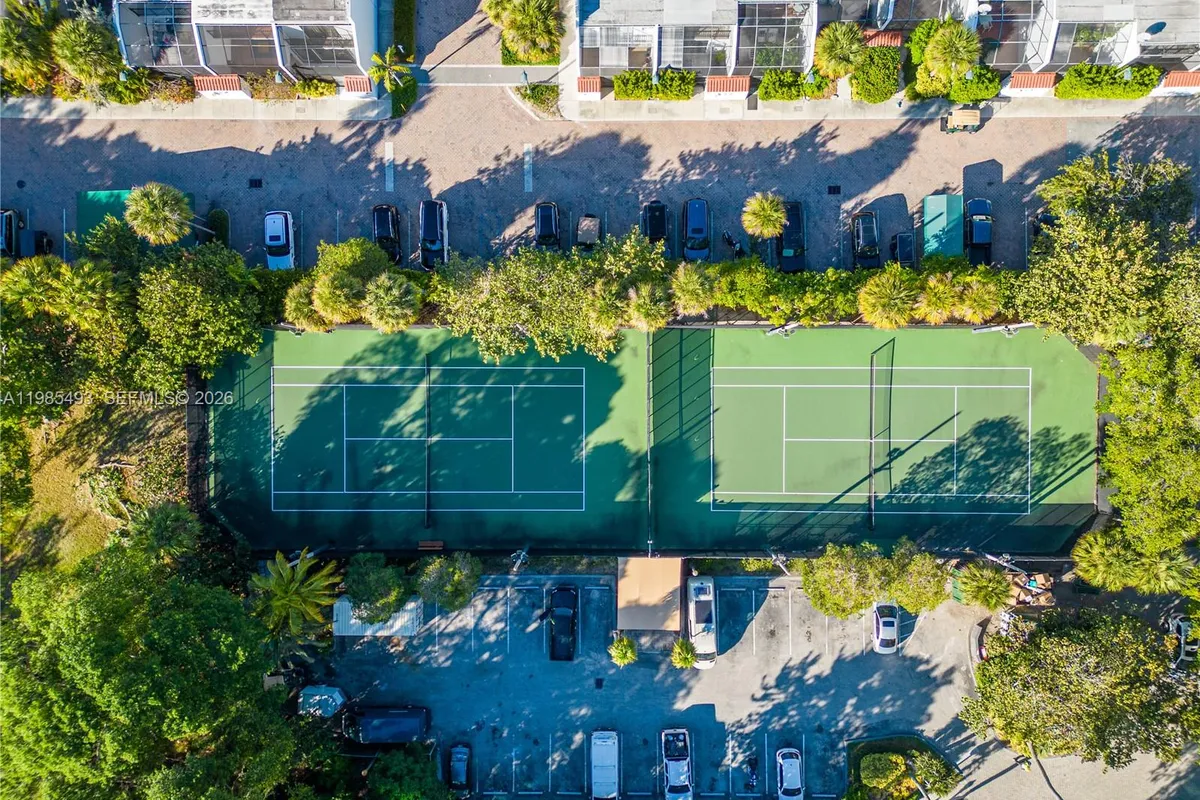 1111 Crandon Blvd # A405, Key Biscayne FL 33149