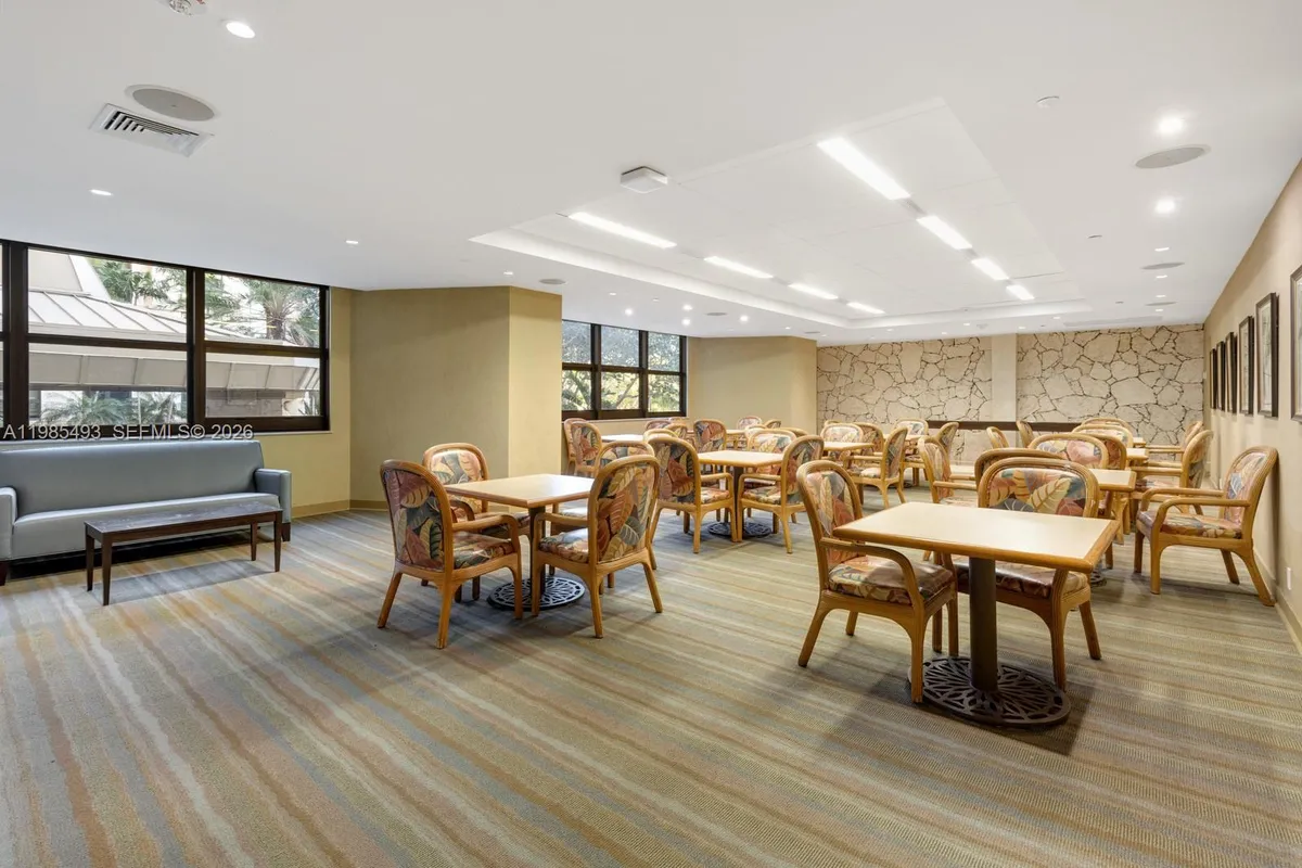 1111 Crandon Blvd # A405, Key Biscayne FL 33149