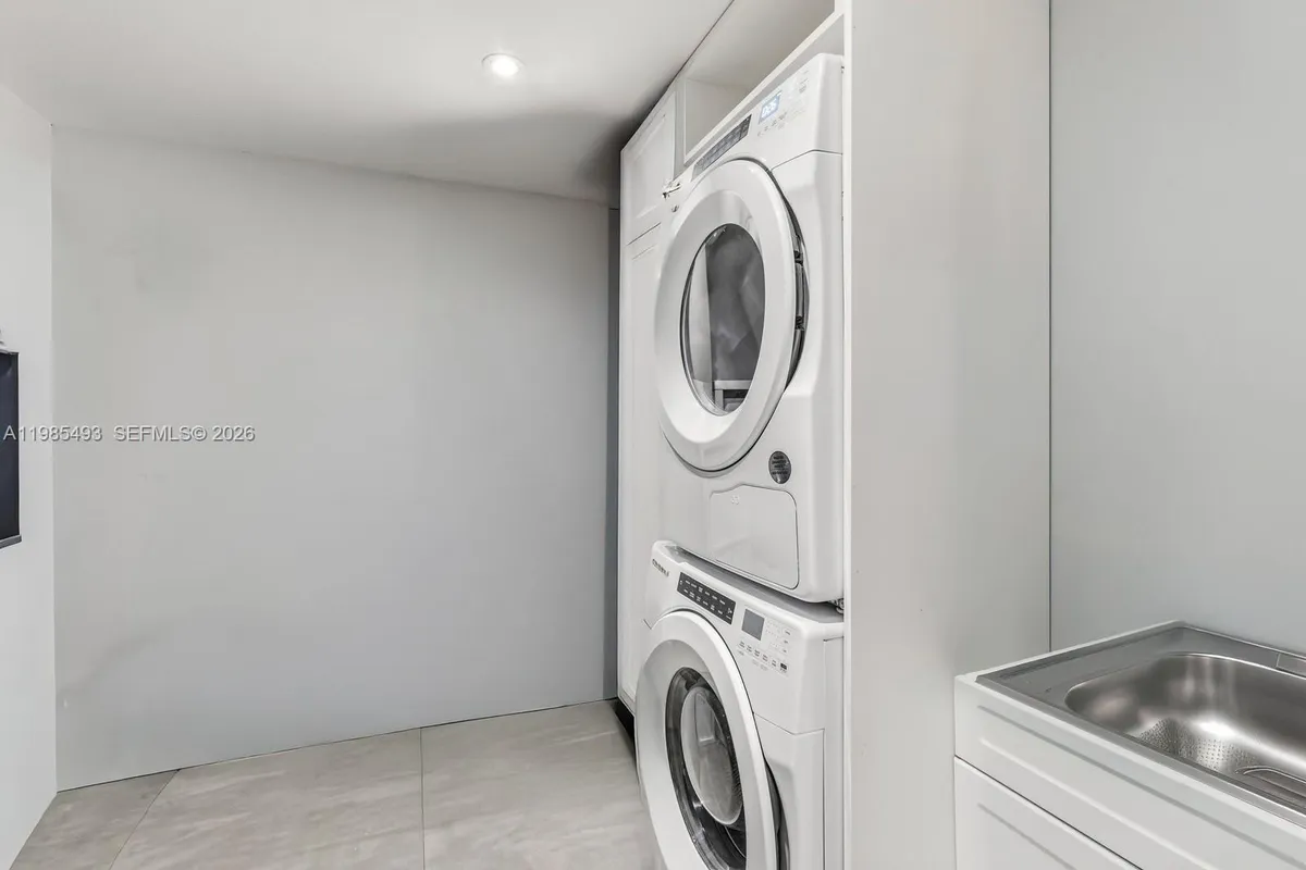 1111 Crandon Blvd # A405, Key Biscayne FL 33149