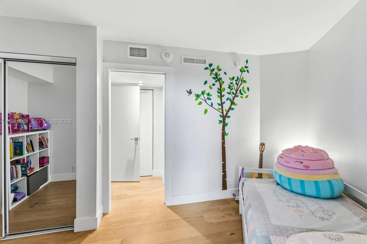 1111 Crandon Blvd # A405, Key Biscayne FL 33149