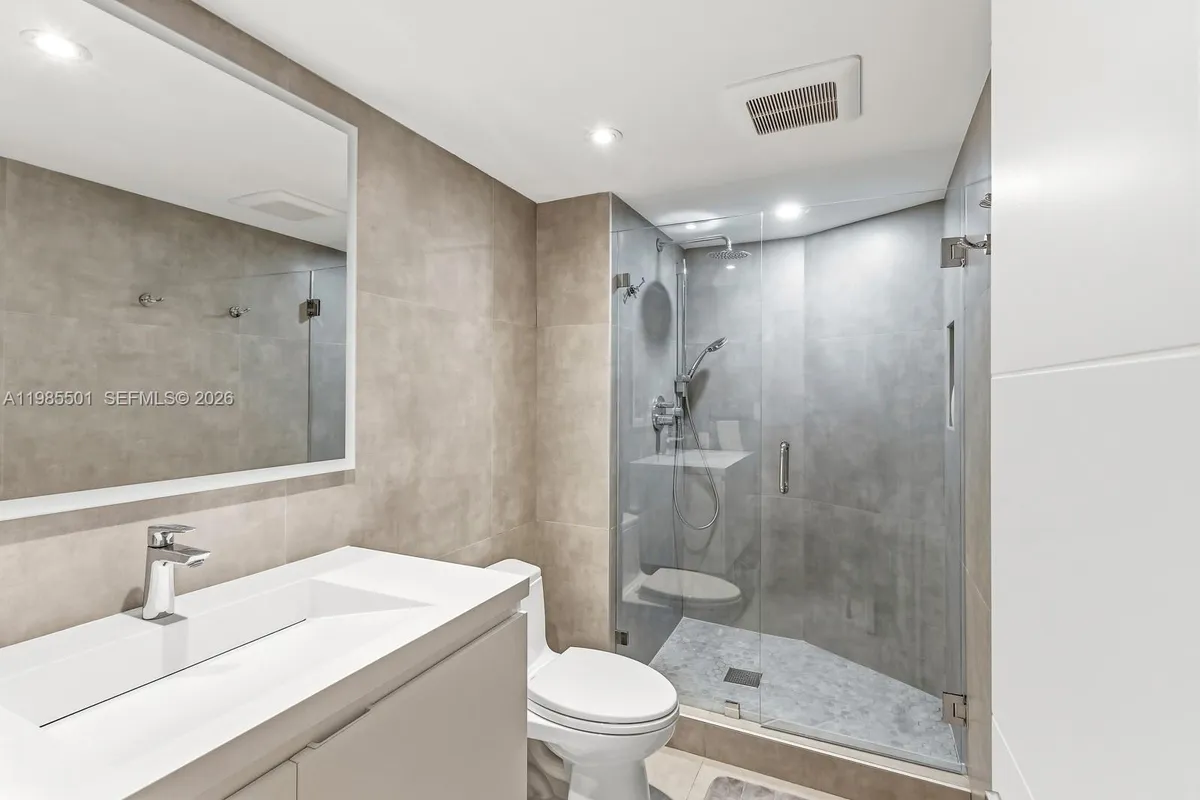 1111 Crandon Blvd # A405, Key Biscayne FL 33149