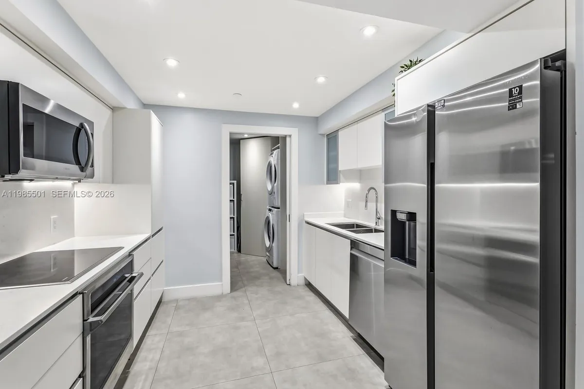 1111 Crandon Blvd # A405, Key Biscayne FL 33149