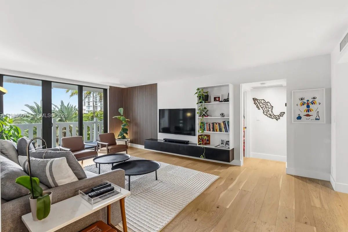 1111 Crandon Blvd # A405, Key Biscayne FL 33149