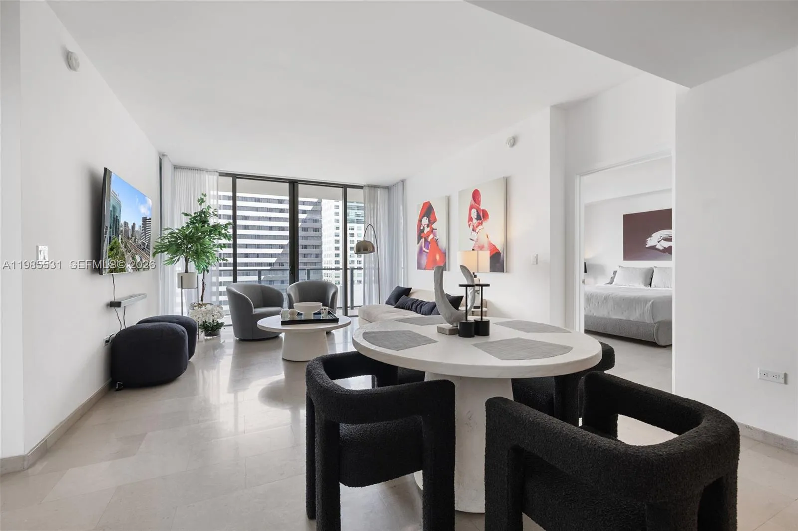 88 SW 7th St # 1010, Miami FL 33130