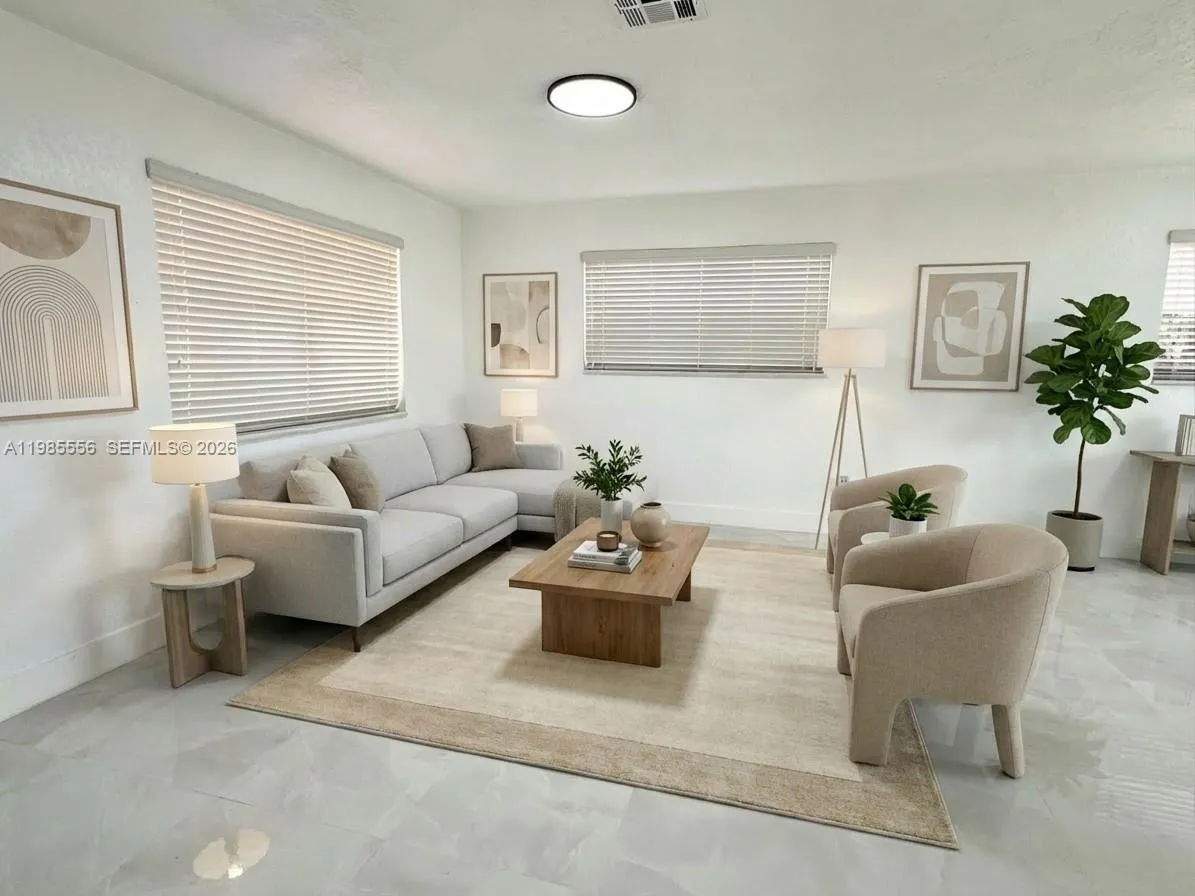 2251 NW 180th Ter, Miami Gardens FL 33056