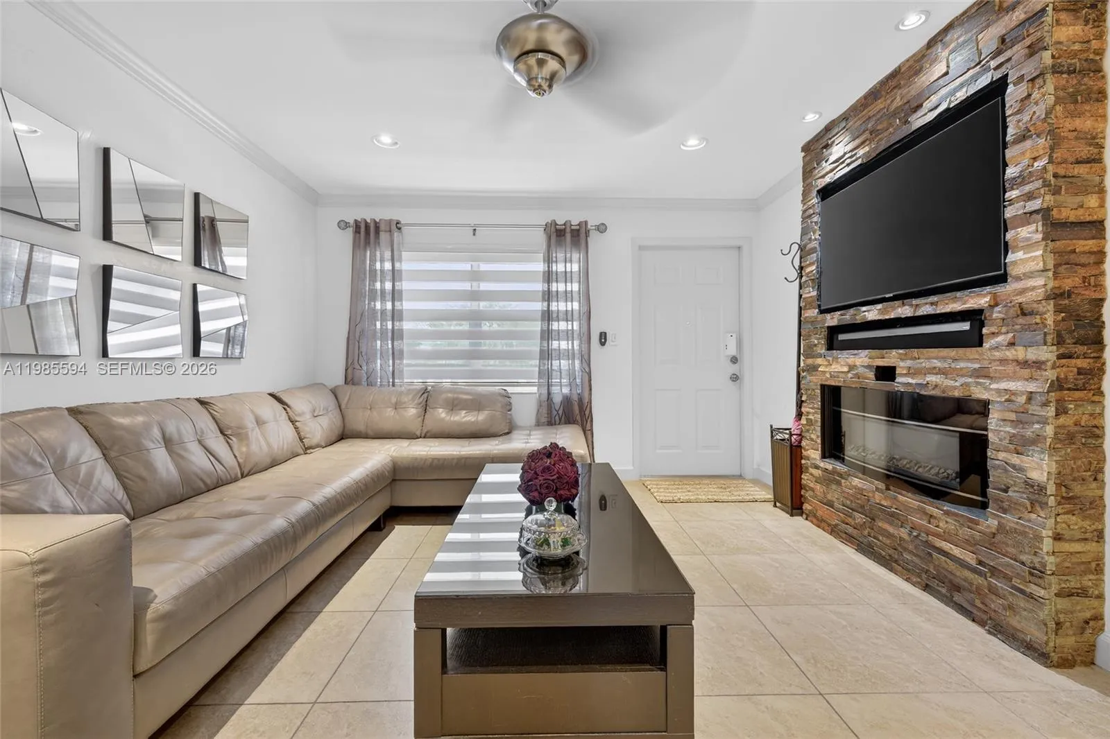 3777 NW 78th Ave # 8F, Davie FL 33024