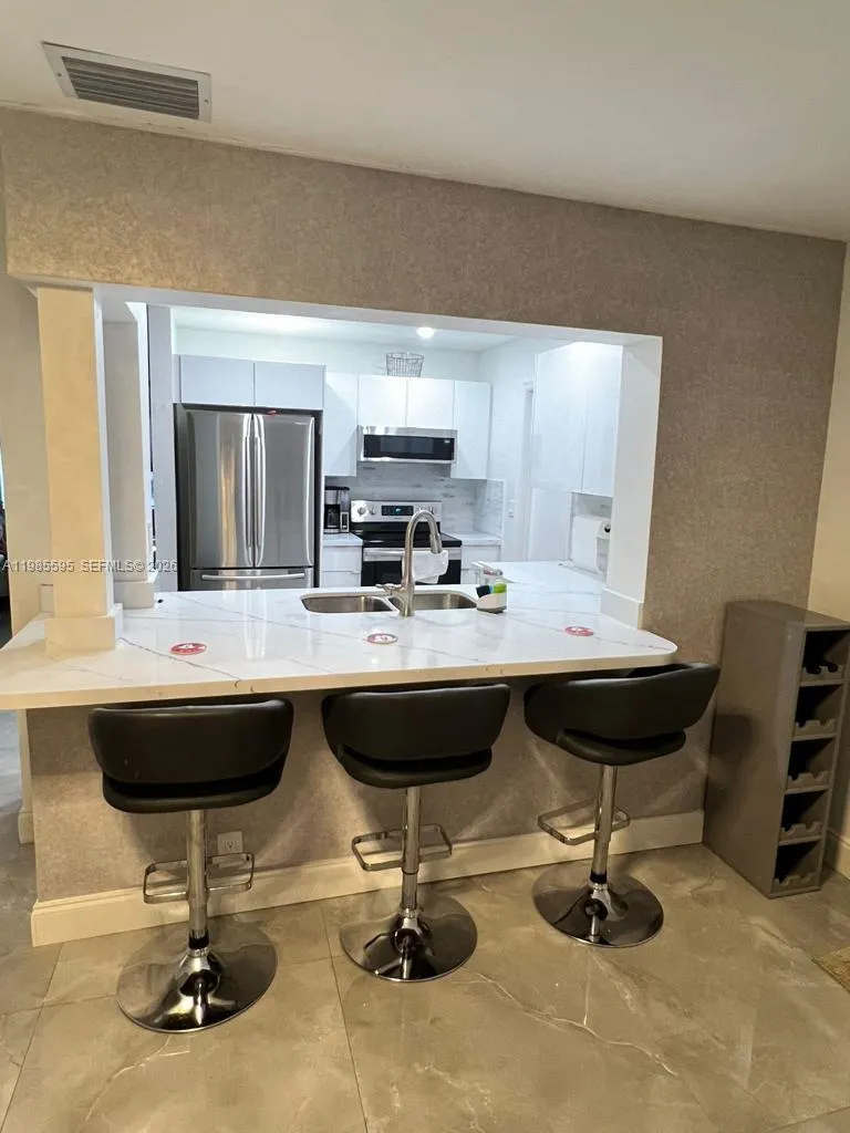 7303 NW 57th Dr, Tamarac FL 33321