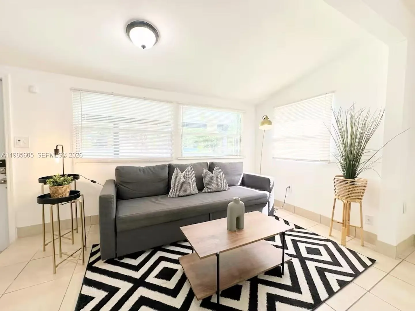 412 NW 95th St, Miami FL 33150