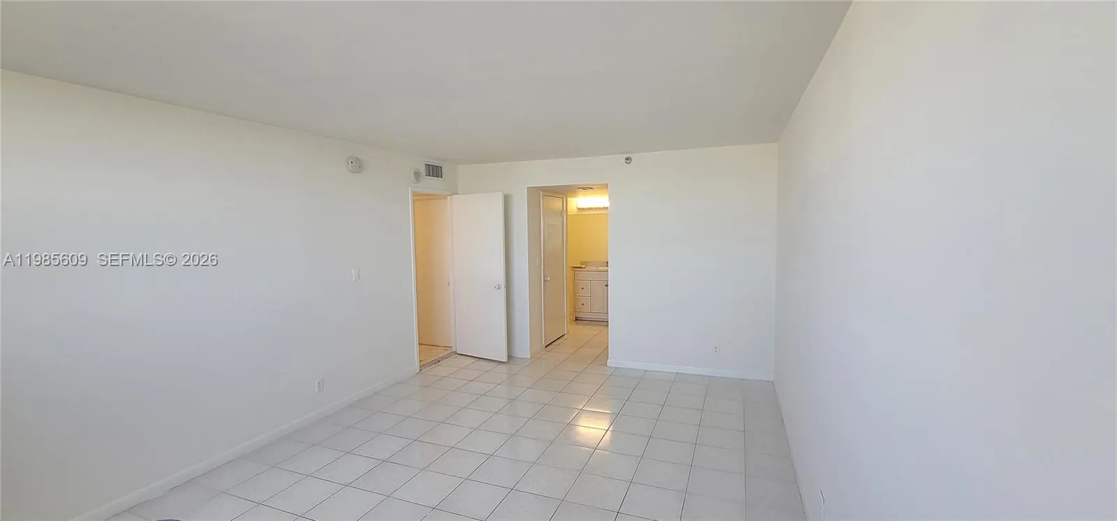 290 W 174th St # 2105, Sunny Isles Beach FL 33160