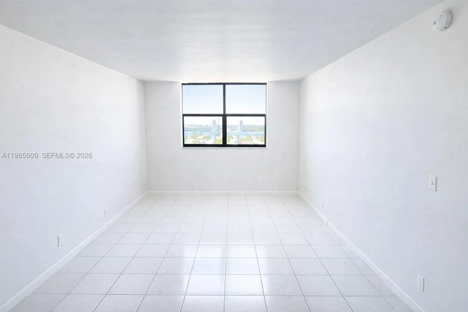 290 W 174th St # 2105, Sunny Isles Beach FL 33160