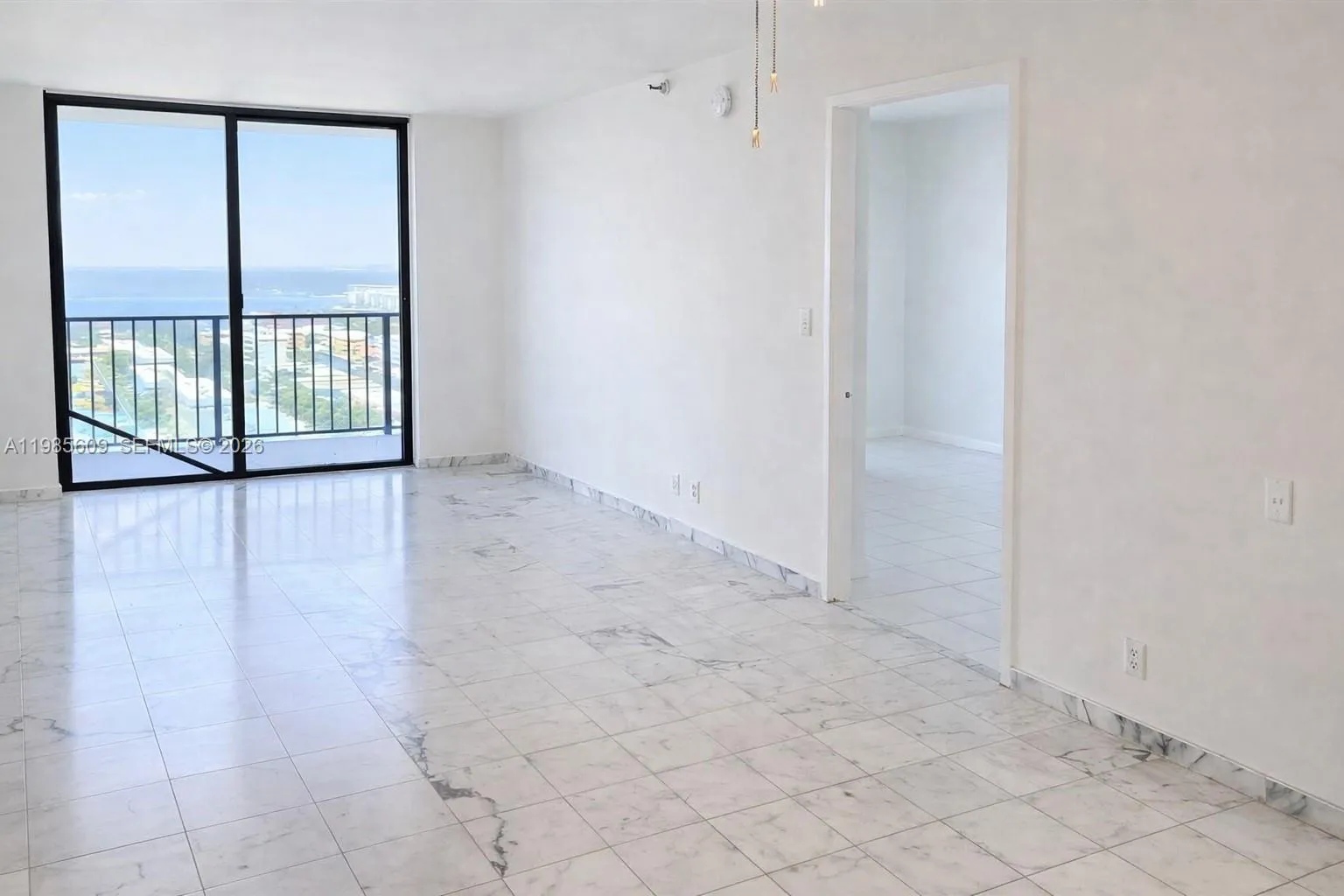 290 W 174th St # 2105, Sunny Isles Beach FL 33160
