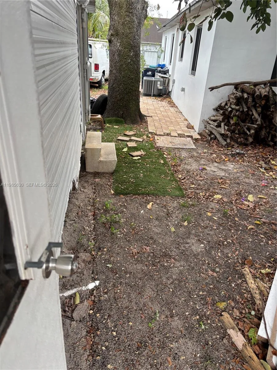 2875 NW 167th Ter # 1, Miami Gardens FL 33056