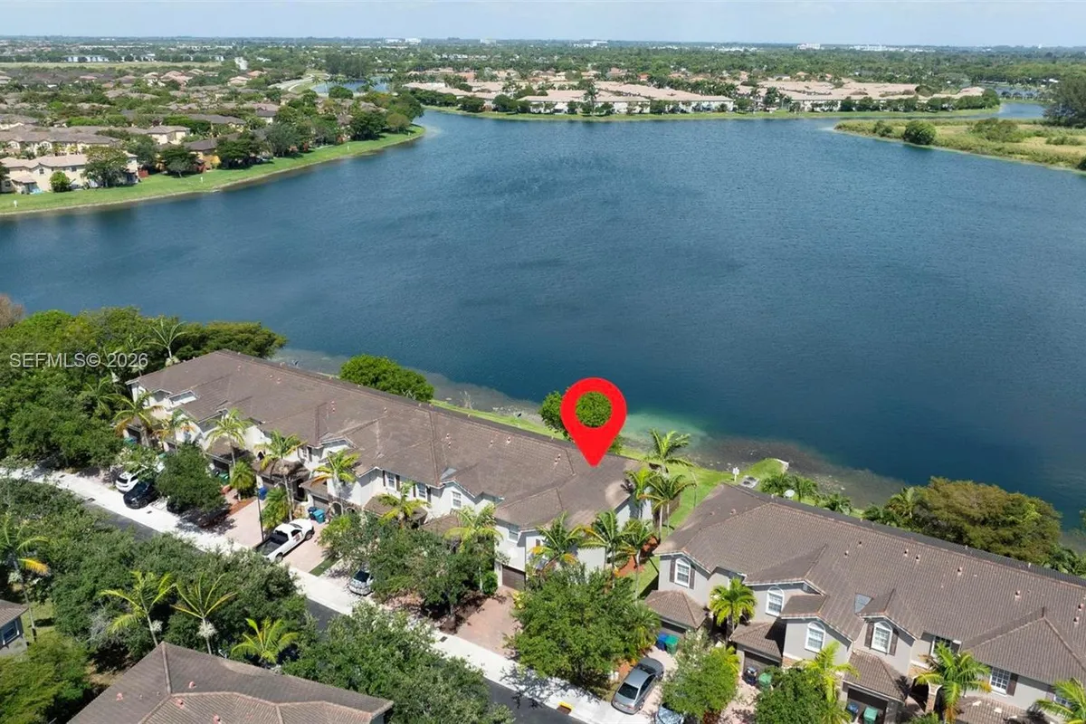 22424 SW 89th Path, Cutler Bay FL 33190