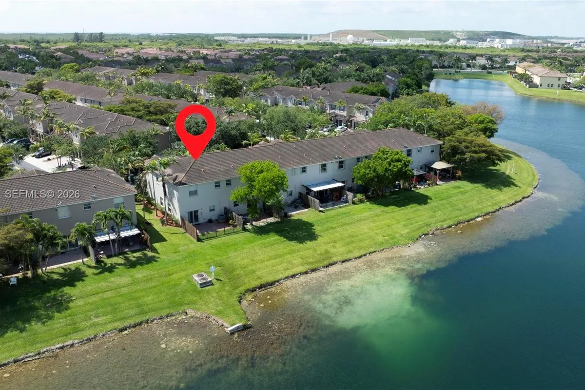 22424 SW 89th Path, Cutler Bay FL 33190