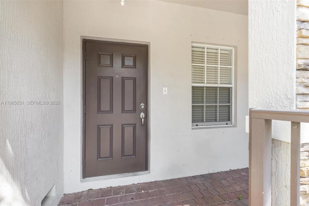 22424 SW 89th Path, Cutler Bay FL 33190