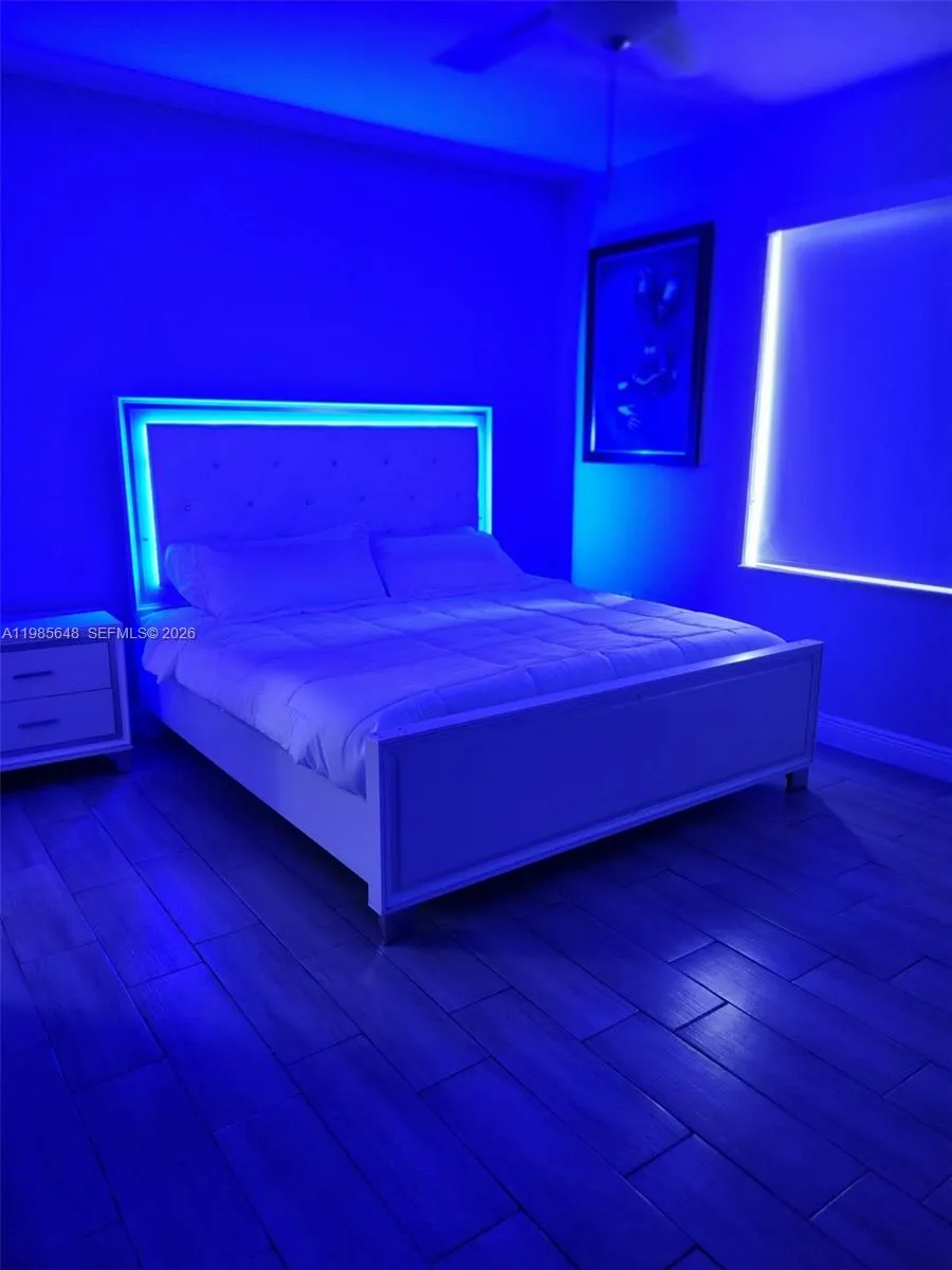 2712 NW 7th Ct, Fort Lauderdale FL 33311