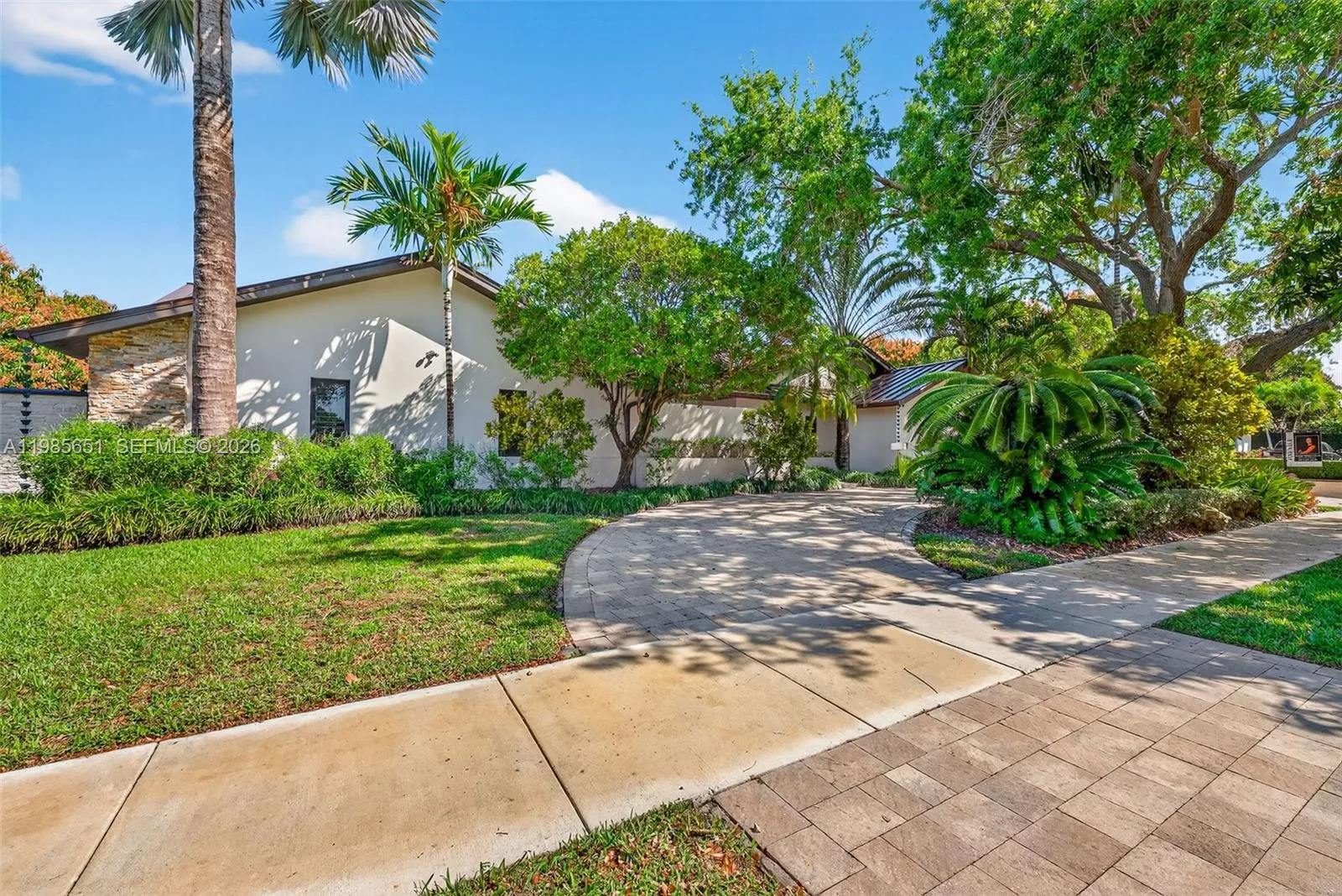8263 SW 160th St, Palmetto Bay FL 33157