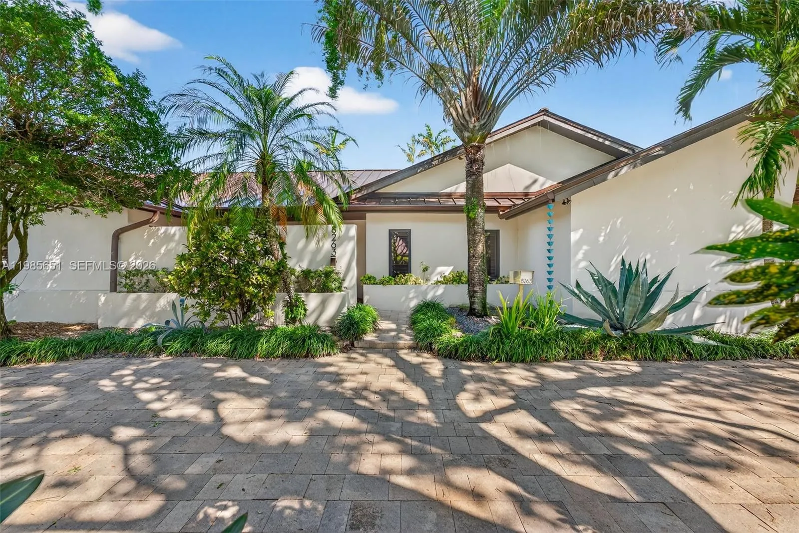 8263 SW 160th St, Palmetto Bay FL 33157