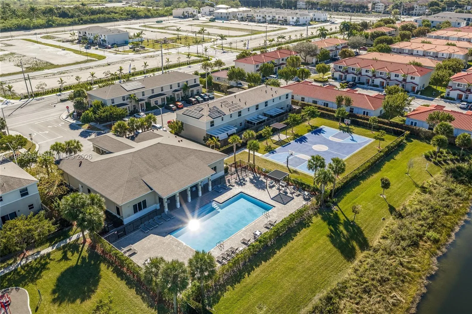 495 NE 5th Ln, Florida City FL 33034