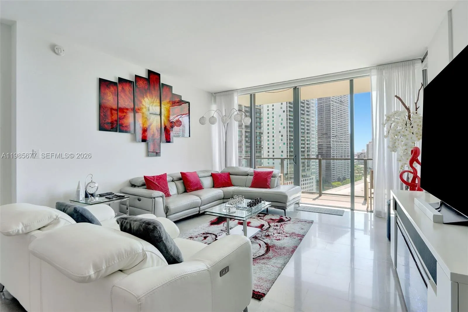 68 SE 6th St. # 1203, Miami FL 33131