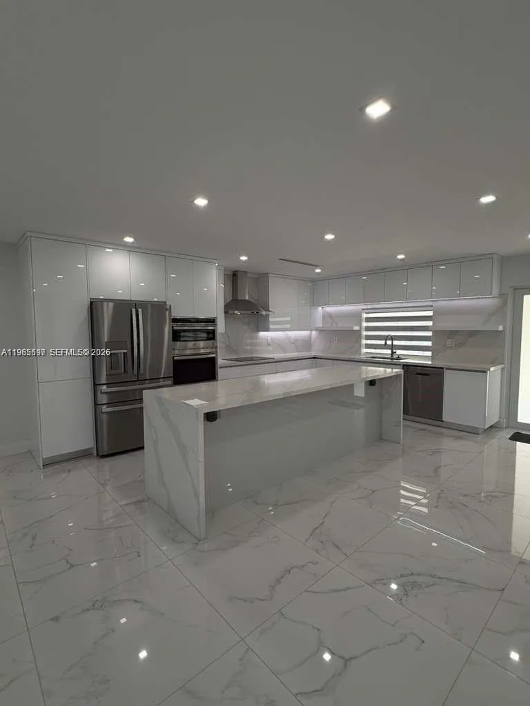 19020 SW 91st Ave, Cutler Bay FL 33157