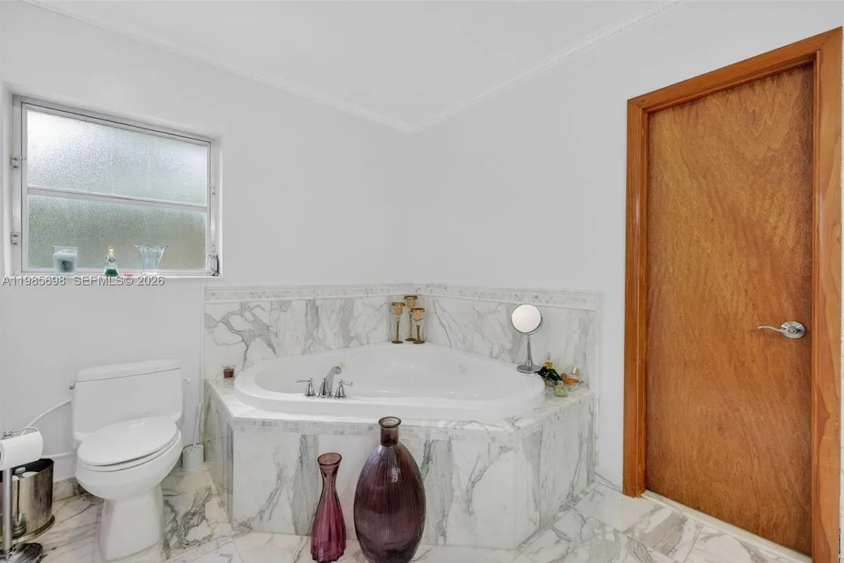 6020 Almond Ter, Plantation FL 33317