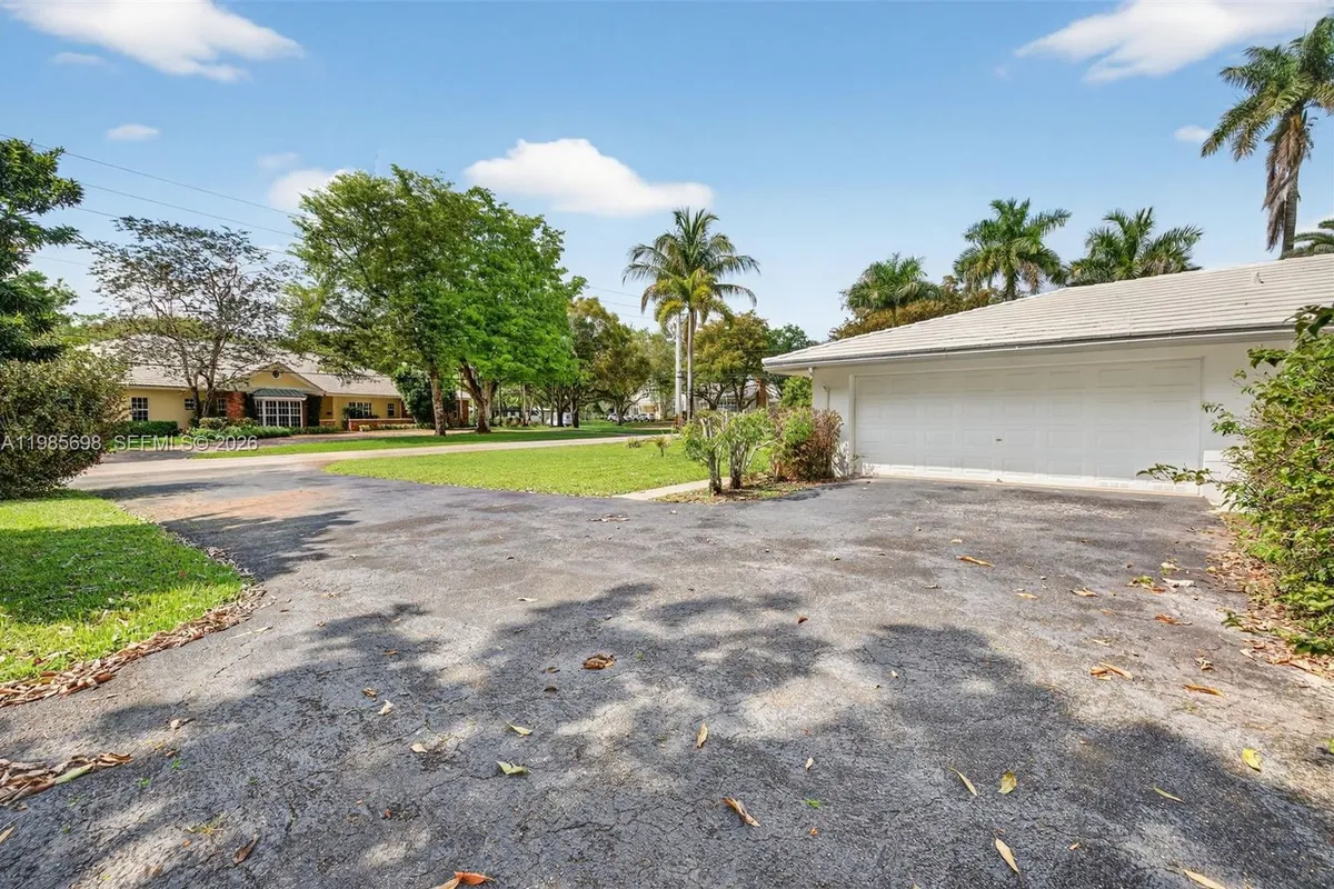 6020 Almond Ter, Plantation FL 33317