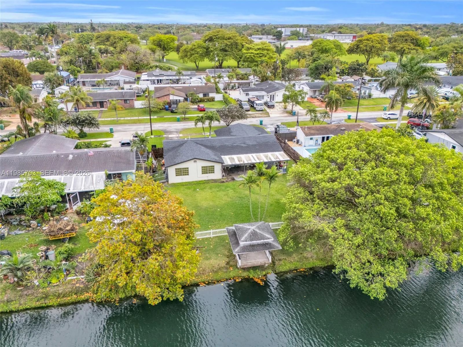 19030 Bel Aire Dr, Cutler Bay FL 33157