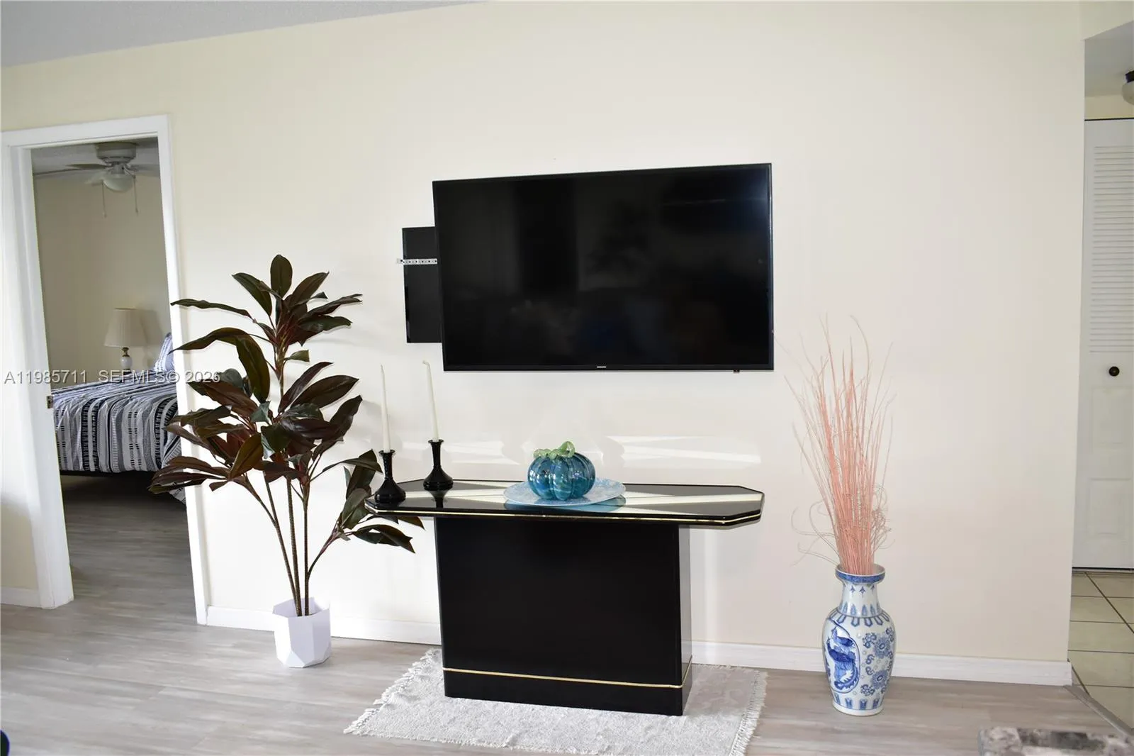 9621 Sunrise Lakes Blvd # 302, Sunrise FL 33322