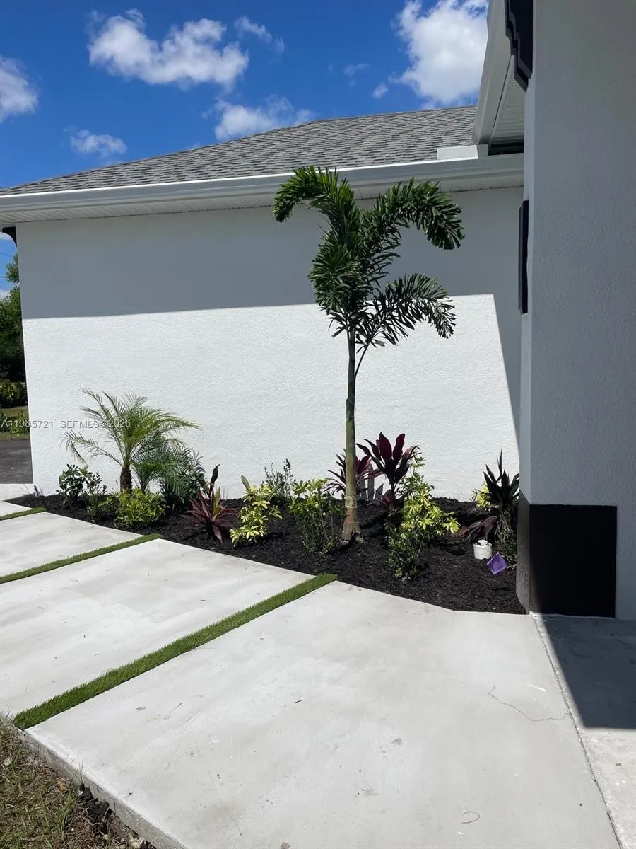 6186 N Everglades blvd, Naples FL 34120