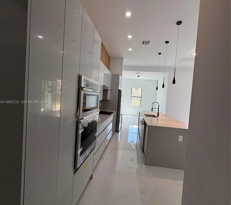 6186 N Everglades blvd, Naples FL 34120