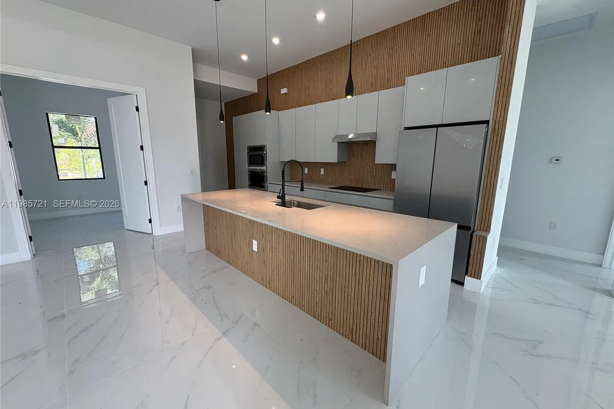 6186 N Everglades blvd, Naples FL 34120