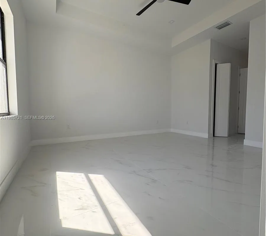 6186 N Everglades blvd, Naples FL 34120