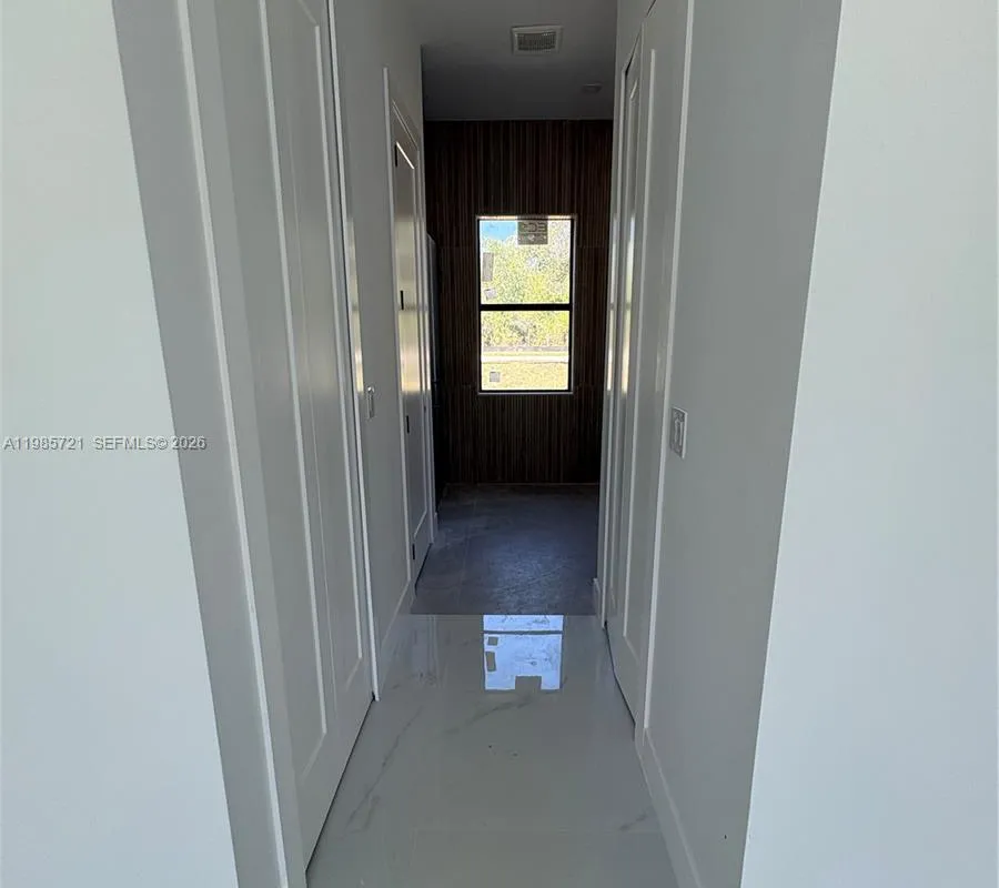 6186 N Everglades blvd, Naples FL 34120