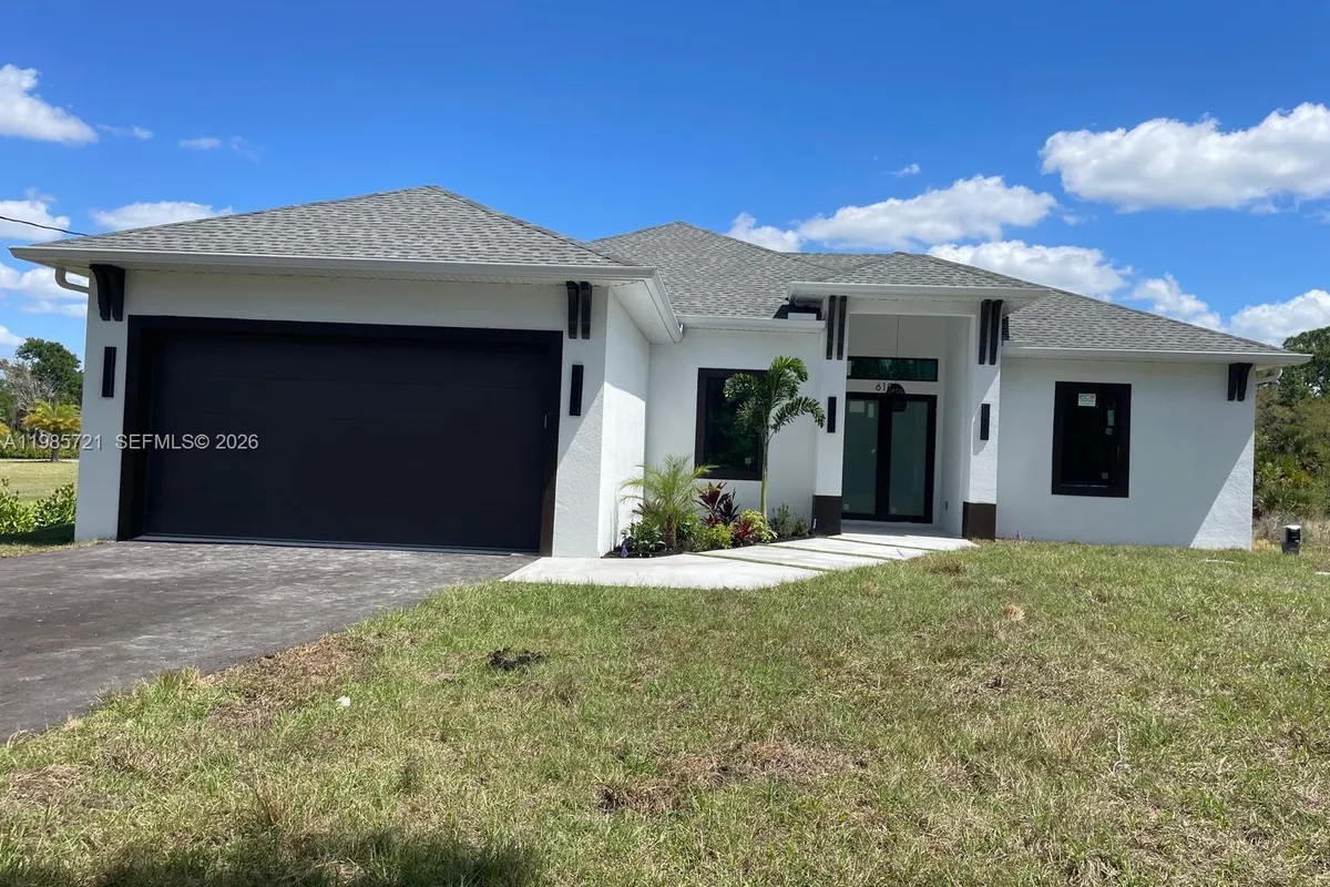 6186 N Everglades blvd, Naples FL 34120