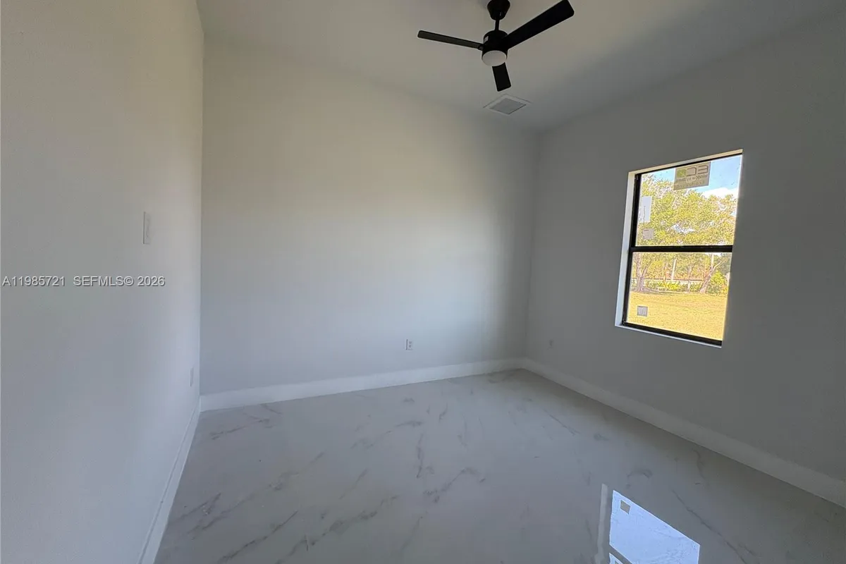 6186 N Everglades blvd, Naples FL 34120