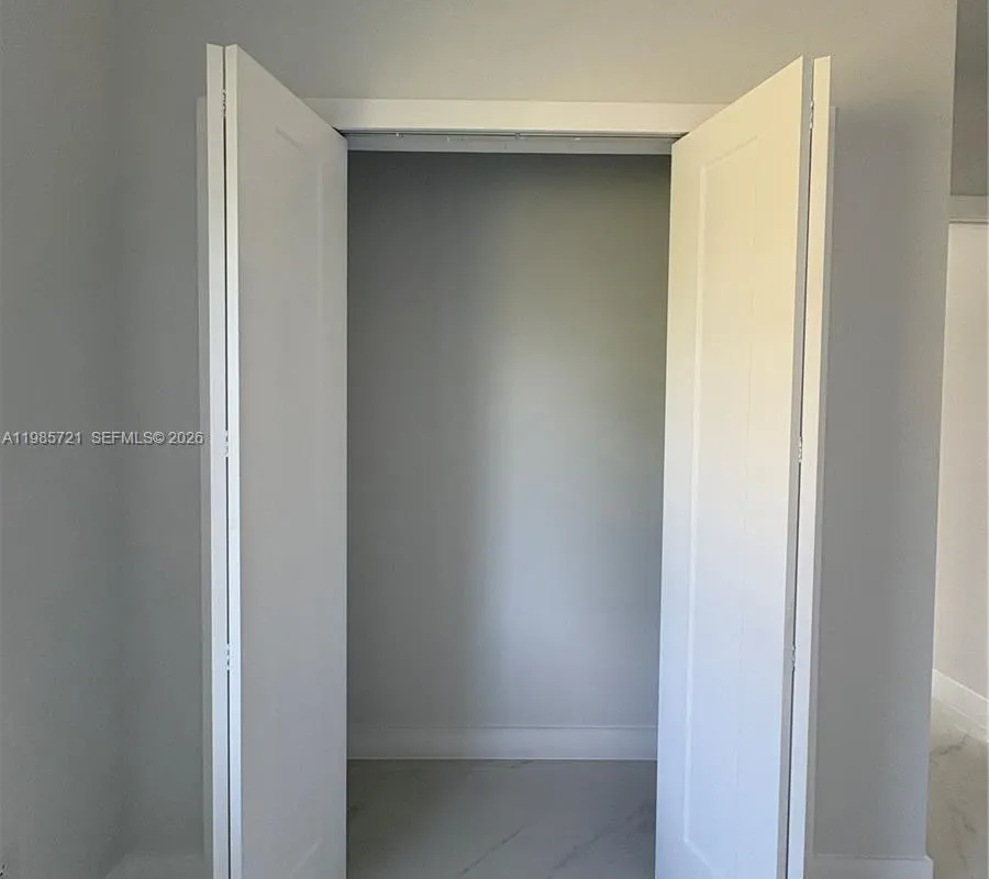 6186 N Everglades blvd, Naples FL 34120