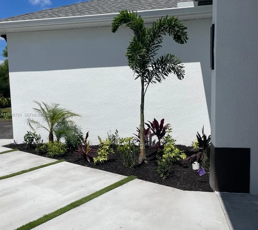 6186 N Everglades blvd, Naples FL 34120