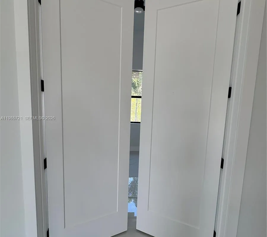 6186 N Everglades blvd, Naples FL 34120