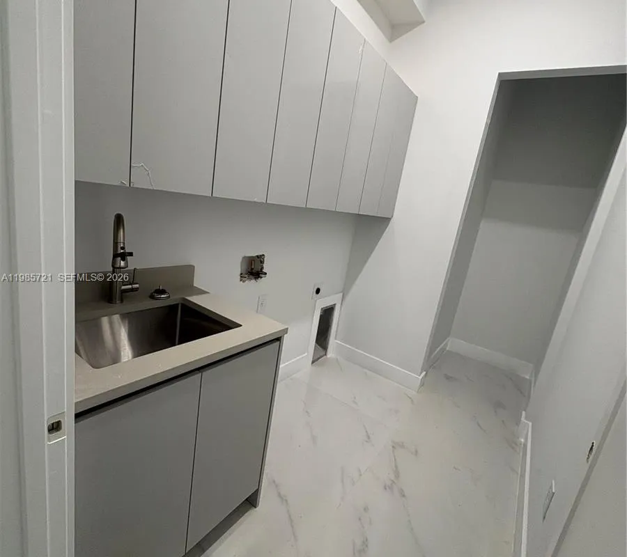 6186 N Everglades blvd, Naples FL 34120