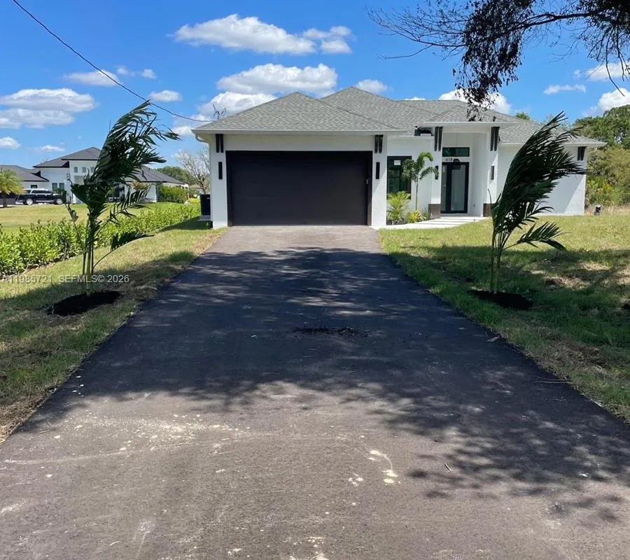 6186 N Everglades blvd, Naples FL 34120