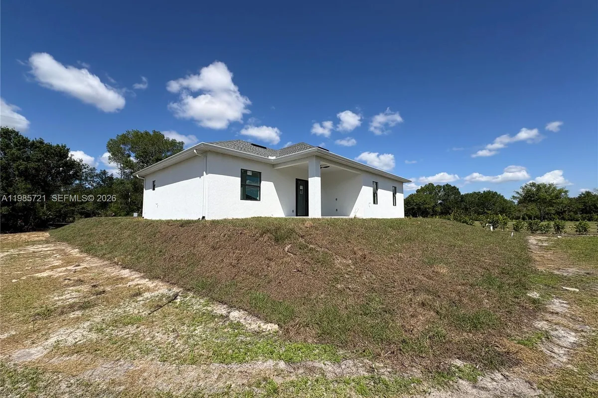 6186 N Everglades blvd, Naples FL 34120