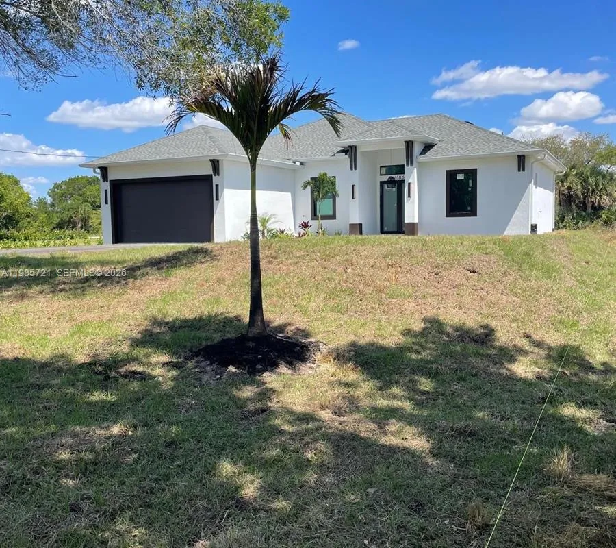 6186 N Everglades blvd, Naples FL 34120